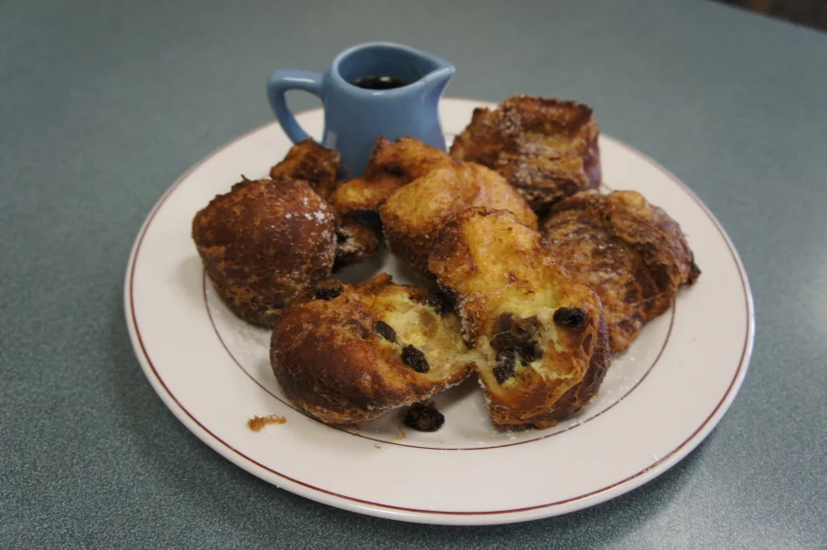 Cinnamon Raisin Pot Of Bread French Toast